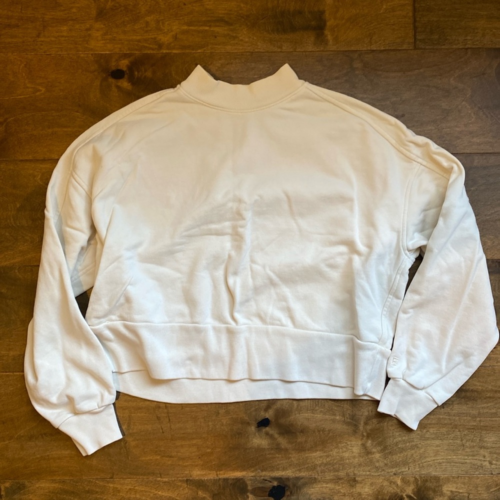 Everlane cropped sweatshirt size small
